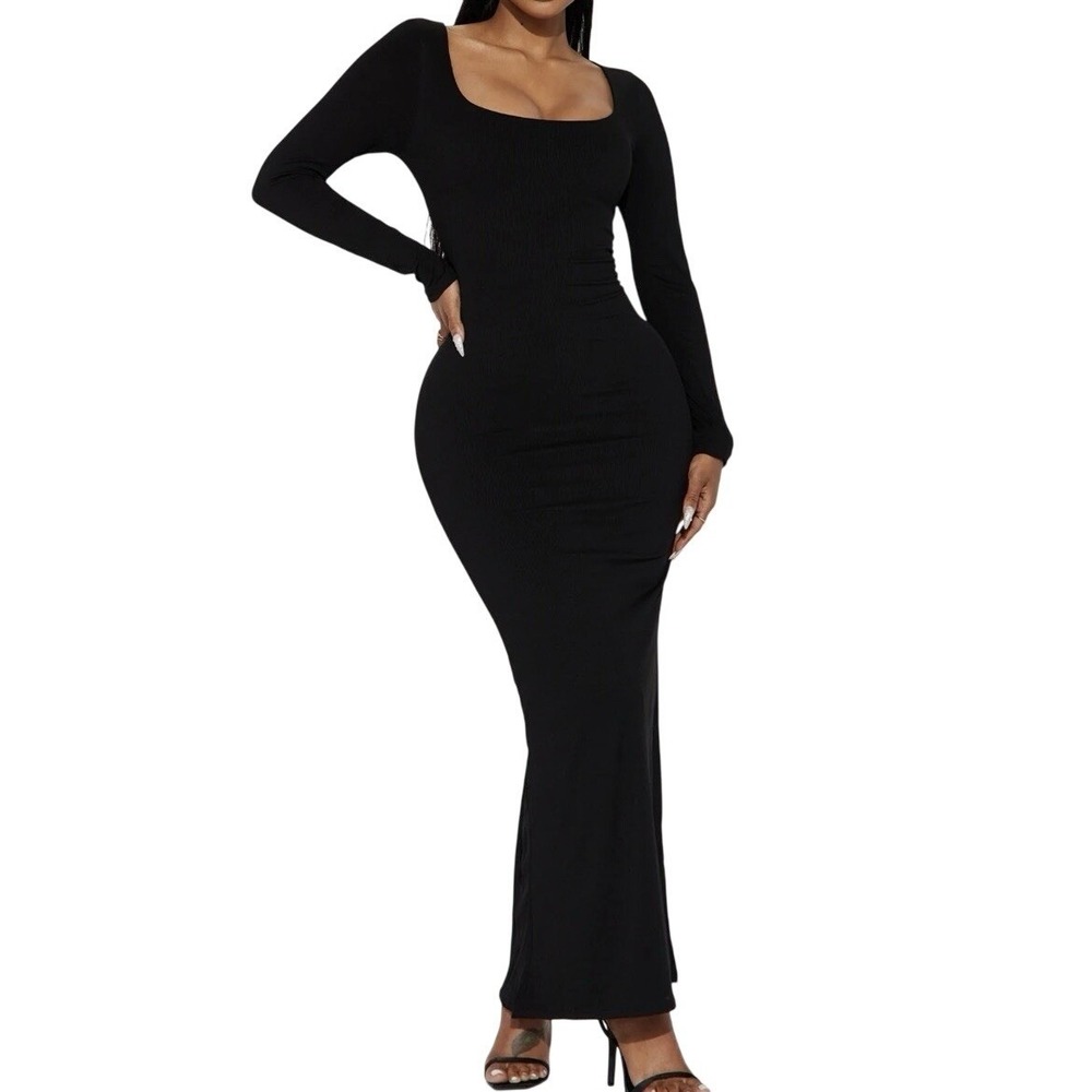 NWT Fashion Nova Claire Ribbed Maxi Dress Black Long Sleeve Gothic
